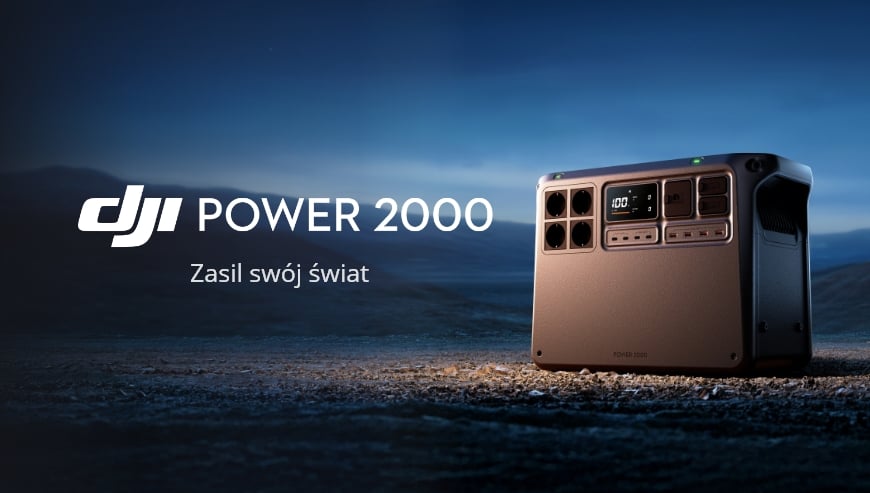 Stacja zasilania DJI Power 2000 na nocnym krajobrazie